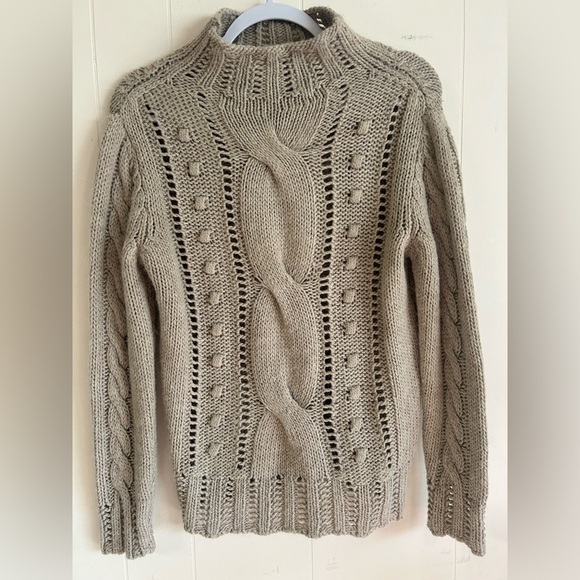 Lovely Girl, size M, made in Italy, wool/alpaca cable Knit sweater, tan - Picture 1 of 6